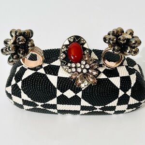 Black & White Checkered Jewel Embellished Multi-Ring Knuckle Clutch